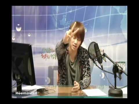 120406 Sungdong Cafe - Heechul dancing to Mr.Simple