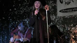 Dorothy &quot;Pretty When Your High&quot; (Acoustic)&quot; live @ Vintage Vinyl