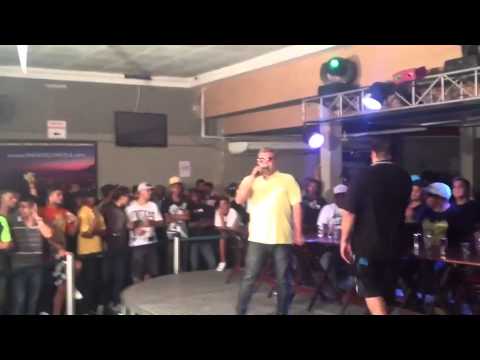 MC G3 e Mc Gil do Andaraí - É no Convívio (Roda de Funk Sg) (Dj Gelouko, Dj Franguinho e Dj Mumu)