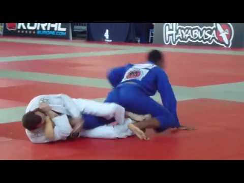 Kywan Gracie vs Clifford Edwards - IBJJF British National 2016 - Brown Adult - Open