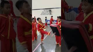 Download lagu pendeker kecil#ipsi #status #pagarnusa #psht #sekolah #silat #olahraga #pencaksilat #fy #anak #vs mp3