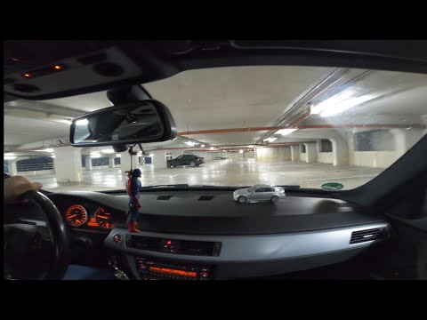 Justus Unterwegs mit King Alex BMW 3er xDrive E90  im Parkhaus Alter Hafen Würzburg