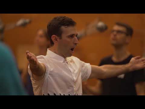 Thumbnail of the video: Akhnaten in Rehearsal