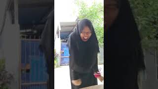 Download lagu TiktokComedy bikin sakit perut liat kelakuam bunda srikaya mp3