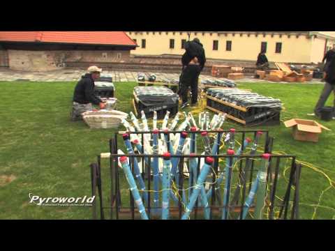 Ignis Brunensis 2014: Flash Barrandov - setup - closing show - ohňostroje