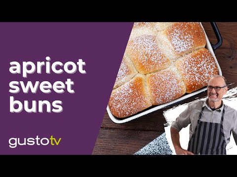 Soft Apricot Sweet Buns - Buchteln Recipe | Bonacini's Italy