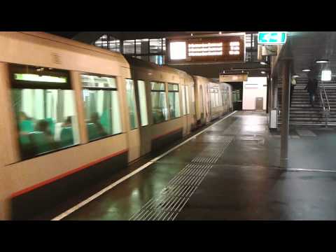 RET Metro 4*Type B op Rhoon richting Rotterdam Centraal (metrolijn D)