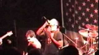 Killswitch Engage - 7 - Temple From The Within [live 2002].mpg