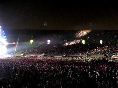 Armin van Buuren @ EDC 2010 6/26/2010 (D-Mad - She Gave Happiness (Arty Remix))