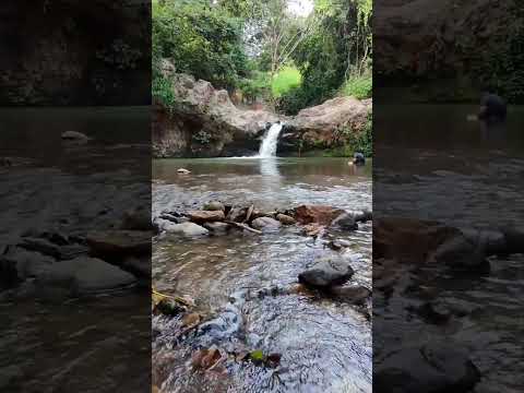 Posa El Salto, Calle a Potonico, Chalatenango, El Salvador. #elsalvador