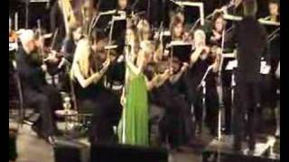 Hayley Westenra - 'Ave Maria' live Matakana '08