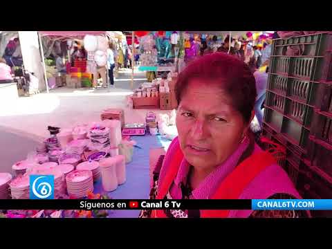 Video: Tianguis de Ozumba mantiene viva la tradición de Día de Muertos