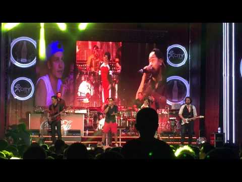 Mihaela Fileva feat. Venzy - Opasno Blizki @ Coca-Cola Happy Energy Tour 2014 Plovdiv (Excerpt)