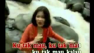 Download lagu Dewi Asti - Di GiLir Cinta mp3 Download lagu Dewi Asti - Di GiLir Cinta mp3