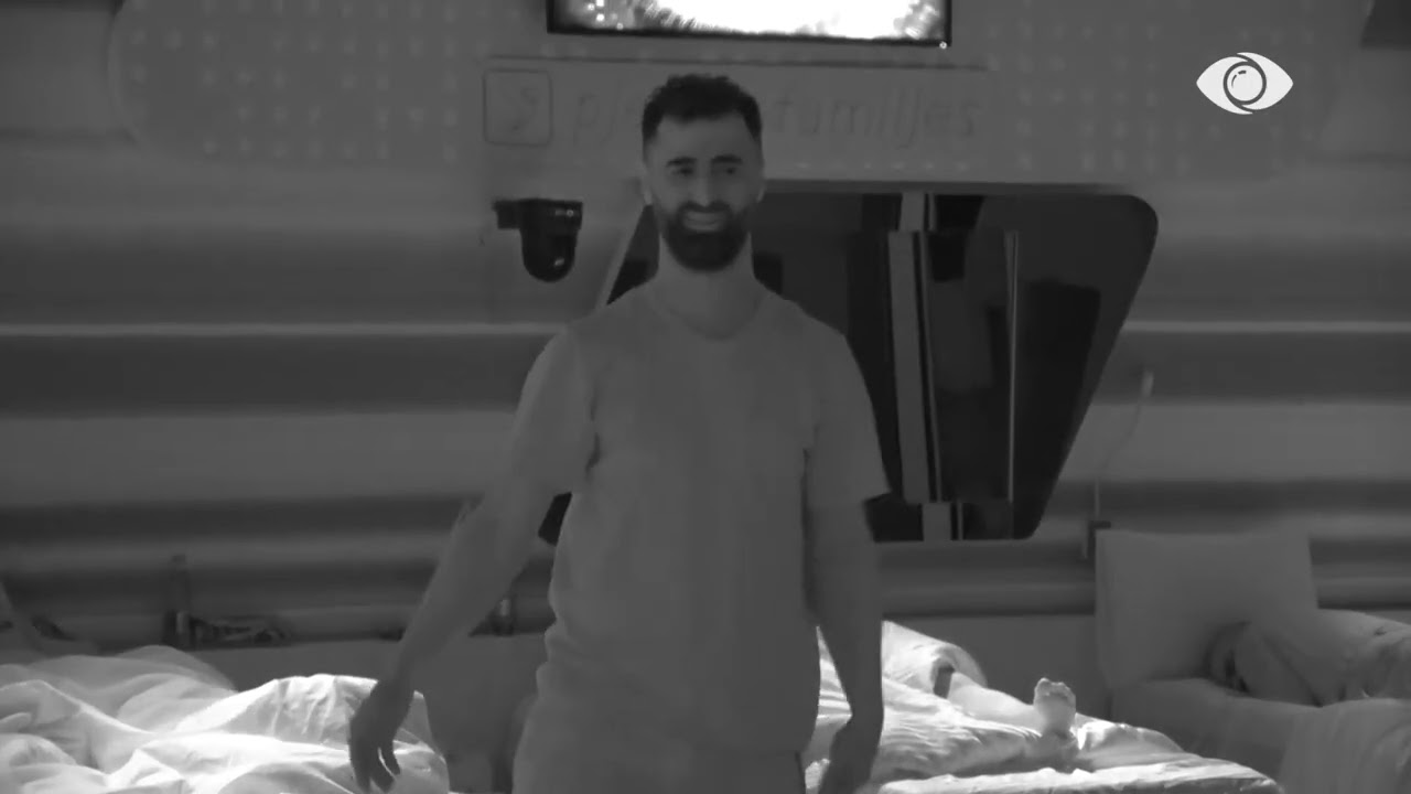 Je një klon cirku…/ Miri debaton me Erikun, ndërhyn Keijsi duke imituar banorin