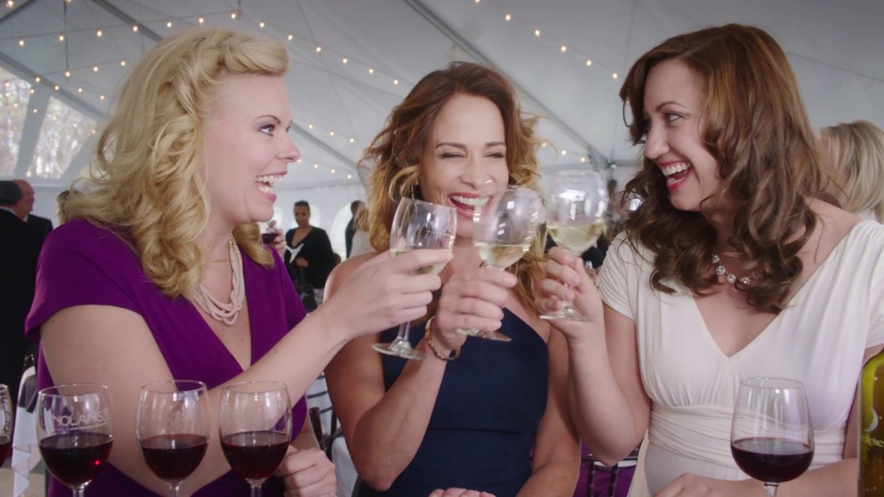 How to Get Rid of a Body and Still be Friends [OFFICIAL TRAILER]