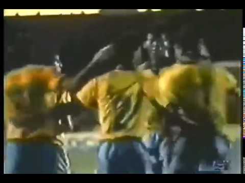 Bebeto (Brasil) - 14/07/1989 - Brasil 3x0 Paraguai - 2 gols