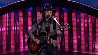 Whitney Fenimore: "Hold On, We're Going Home" (The Voice Season 13 Blind Audition)