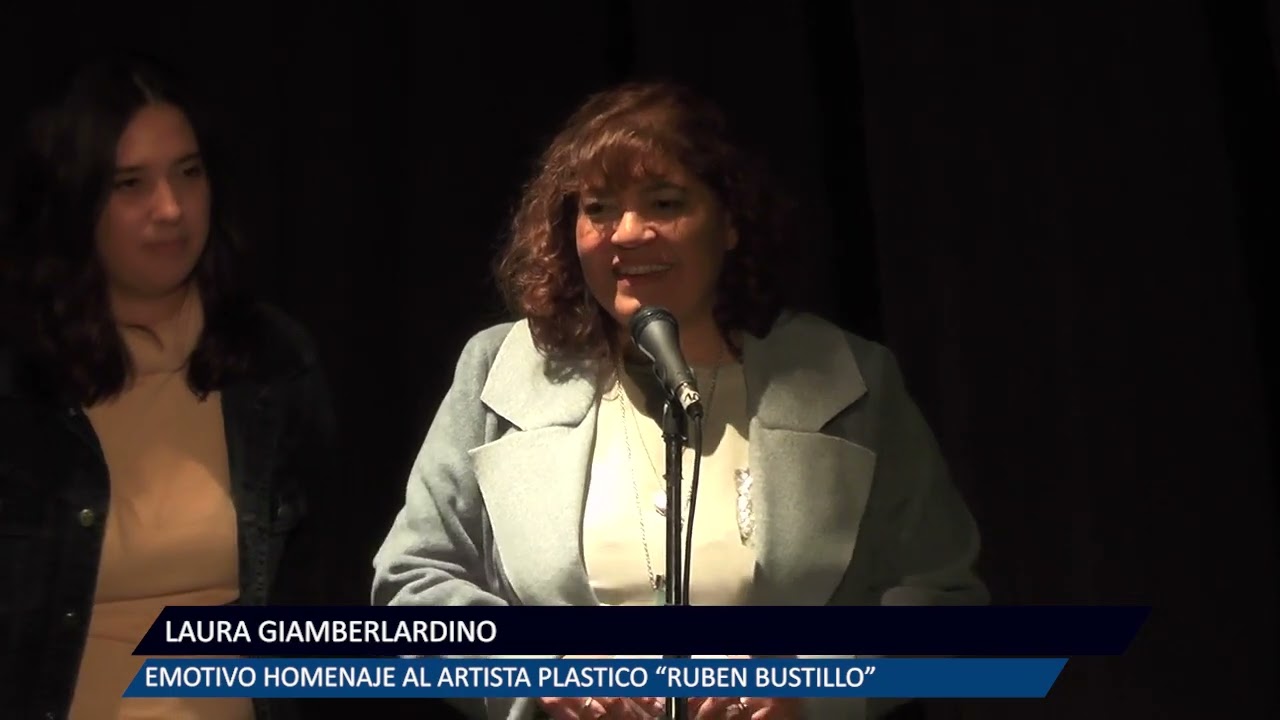 2023 08 21 HOMENAJE A RUBEN BUSTILLO 2 LAURA GIMBELARDINO Y CANDELA BUSTILLO