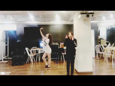 PRISTIN [RENA X SUNGYEON] - PLAYING WITH FIRE (Blackpink)