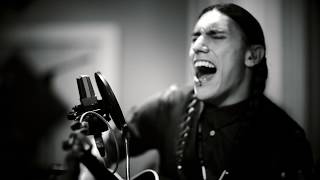 Exclusive video premiere and interview: Acclaimed hard rock band Silvertung unveils ‘Dig’
