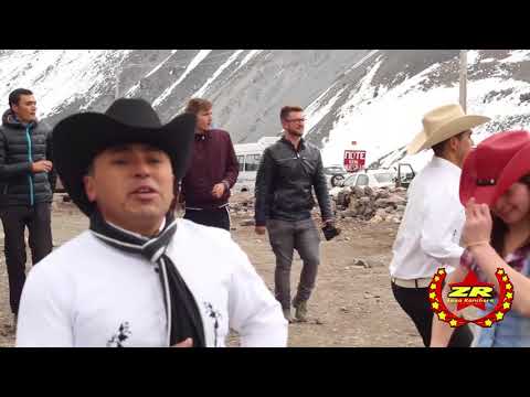 Los Chacales del Maule - Roberto Ruiz / La Pata e` la Mesa (Mix) (Oficial Video)