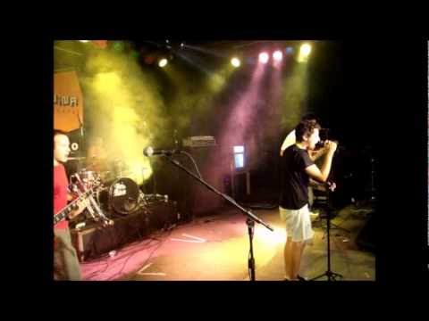 Dad Fucked and The Mad Skunks - I'm wasted time @ Grito Rock Salvador 2011 (TV Sirva-se)