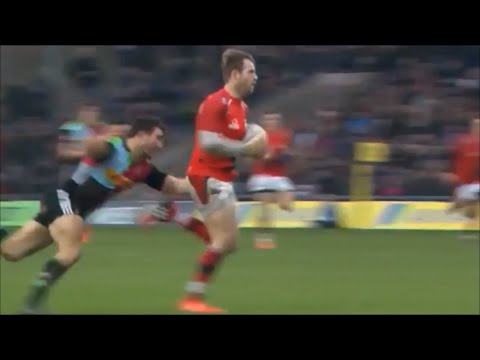 George Lowe try saving chase down of Seb Jewell