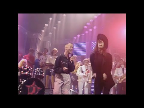 Communards ft.Sarah Jane Morris - Don't Leave Me This Way (TOTP) REMASTERED - 1986 HD & HQ