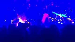 little dragon - strobe light (live)