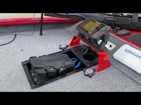 Lowrance sonar mount and Ghost trolling motor on Bass Tracker Pro Team 175 TXW