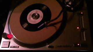 George Jones &amp; Tammy Wynette   Mr  &amp; Mrs  Santa Claus   1973