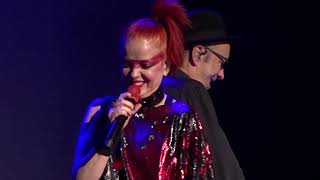 Garbage - Fan shirt signing and Cup Of Coffee - Music Box Borgata Atlantic City 10-26-18