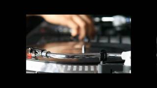 Video thumbnail for Numark TT1625 Turntables by DVAI