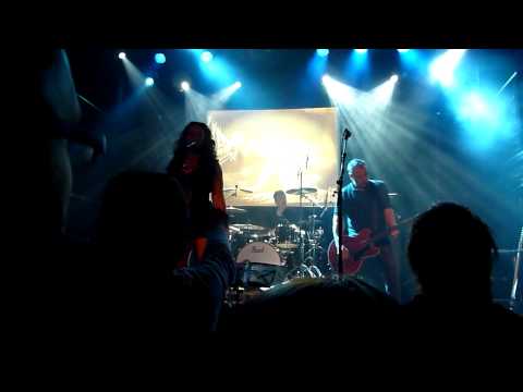 Peter Hook & The Light ft Rowetta ATMOSPHERE live in DUBLIN 3th june 2011