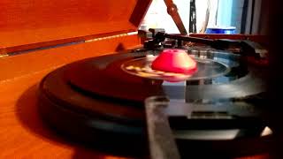 Connie Francis- &quot;Don&#39;t Break the Heart That Loves You&quot; (45 RPM)