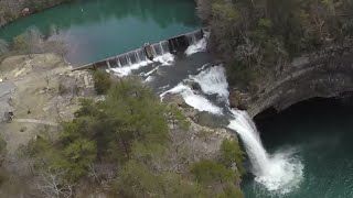 preview picture of video 'Aerial of Desoto Falls - Little River Canyon - Mentone Alabama'