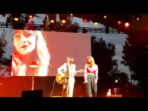 Cuando te muerdes el labio - Leiva & Daniela Spalla - Vive Latino