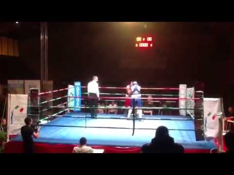Boxeisland Finale campionato italiano junior 2013 Finelli vs Boccella