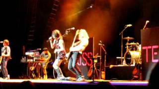 Selena Gomez &quot;Crush&quot; Live