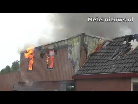 Kringloopwinkel afgebrand in Uithuizen