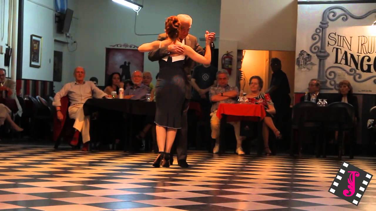 EL CHINO PERICO Y PAOLA TACCHETTI en el SIN RUMBO 01