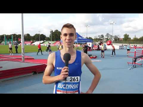 Igor Łuczyński wygrywa bieg na 100 m