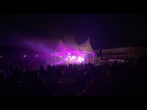 "If You're Gonna Love Someone" by The Infamous Stringdusters at Whimmydiddle in Hamilton, Oh 8-21-21