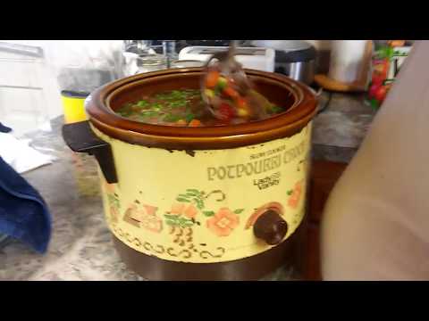 Crockpot Meal Vegetable Soup with ground beef and...