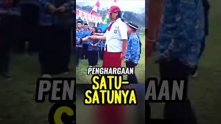 Download lagu Viral elementary student in Mamasa receives unique award, fans notice her height #unique #strange... mp3