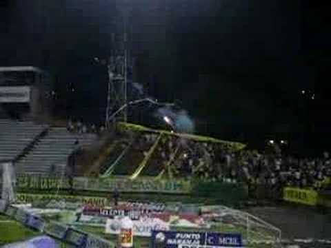 "Sale el atletico huila - Alta Tension Sur" Barra: Alta Tensión Sur &bull; Club: Atlético Huila