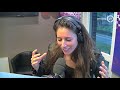 Musicus IRIS HOND vertelt op Radio Gelderland openhartig over haar leven en de liefde voor muziek