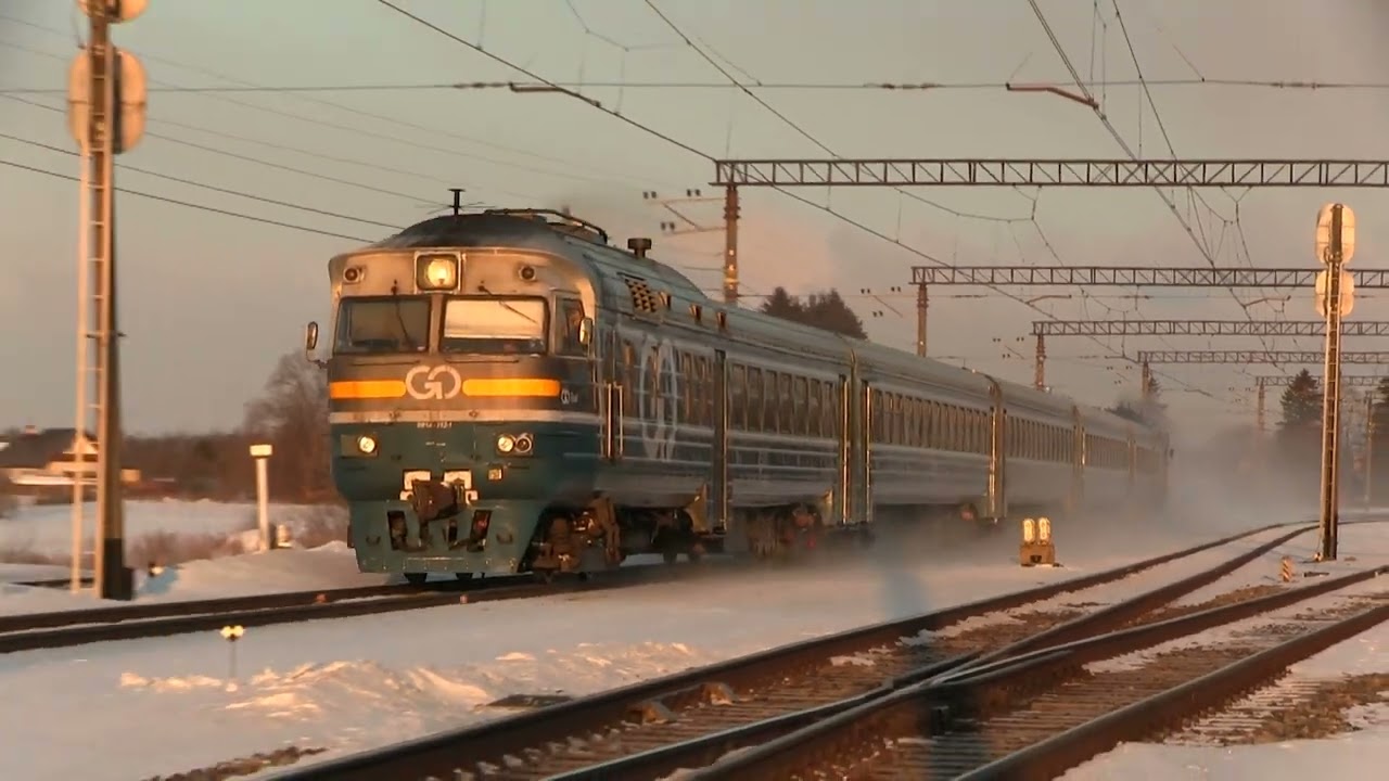 Дизель-поезд ДР1А-312 на ст. Лагеди / DR1A-312 DMU at Lagedi station