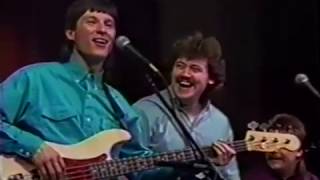 The Lonesome River Band - Nine Pound Hammer @ AcoustiCult.com